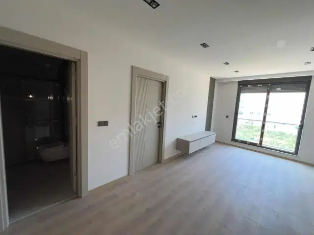 Şehir Hast. Yürüme Mesafesinde Arakat 1+1 Kiralık Daire — görsel 4
