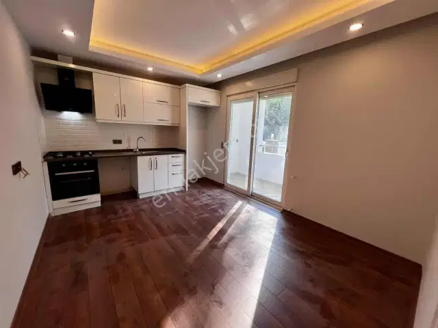 Konyaaltı Sarısu Site İçinde Lux Yapılı Boş Daire 2+1 — görsel 5