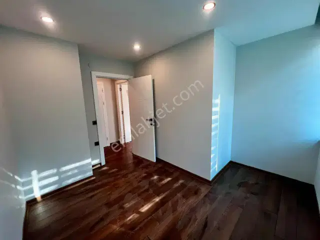 Konyaaltı Sarısu Site İçinde Lux Yapılı Boş Daire 2+1 — görsel 12