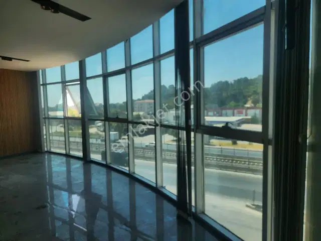 Aksu Merkezde Tabela Değeri Yüksek Geniş Ofis — görsel 19
