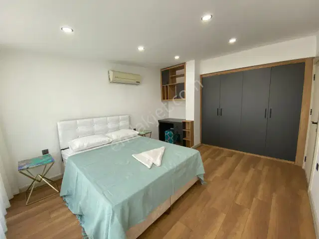 Fener'de 3 Yaşında Bina 3+1 Geniş Teraslı Satılık Dubleks Daire — görsel 20