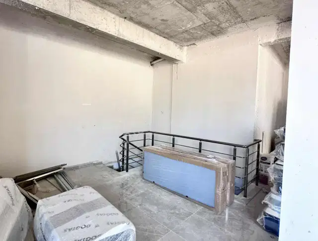 Hadi Mostafapour'dan Ana Cad Üzeri Satılık Dükkan — görsel 8