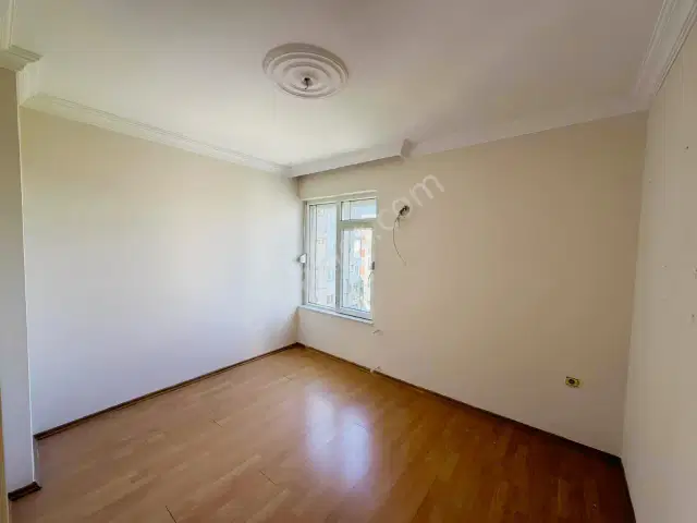 Çağlayanda Merkezi Konumda Site İçi 3+1 Arakat Daire — görsel 9
