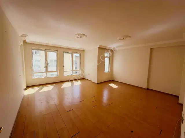 Çağlayanda Merkezi Konumda Site İçi 3+1 Arakat Daire — görsel 10