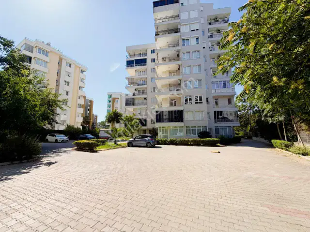 Çağlayanda Merkezi Konumda Site İçi 3+1 Arakat Daire — görsel 12
