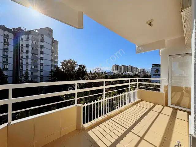 Fener Astur'da Yeşillikler İçinde 3+1 Geniş Kiralık Eşyalı Daire — görsel 7