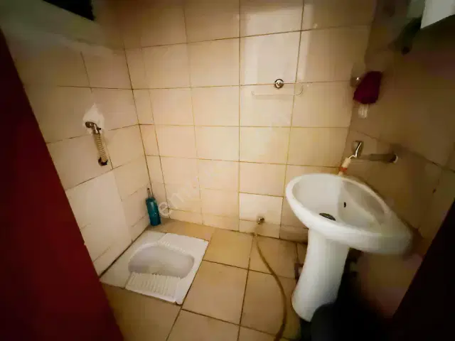 Köroğlu Caddesinde 535 M2 Kiralık Dükkan — görsel 9