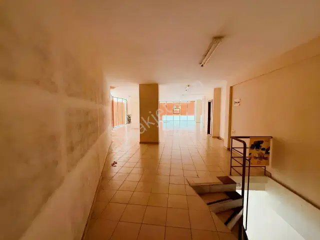 Köroğlu Caddesinde 535 M2 Kiralık Dükkan — görsel 19