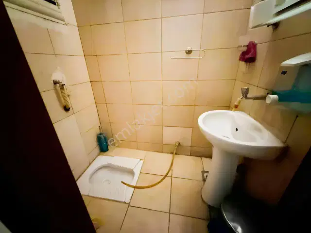 Köroğlu Caddesinde 535 M2 Kiralık Dükkan — görsel 26
