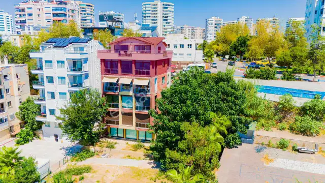 Harika Lokasyonda Deniz Manzaralı Devren Kiralık 220 M2 İşyeri — görsel 2