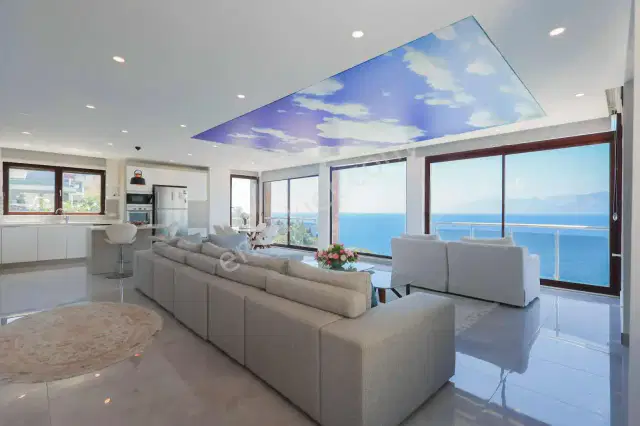 Harika Lokasyonda Deniz Manzaralı Devren Kiralık 220 M2 İşyeri — görsel 8
