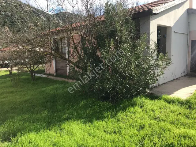 Bayatbademleri'nde Site İçi Havuzlu Güvenlikli Satılık Villa — görsel 6