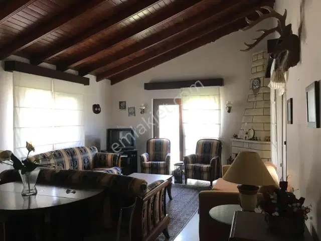 Bayatbademleri'nde Site İçi Havuzlu Güvenlikli Satılık Villa — görsel 10