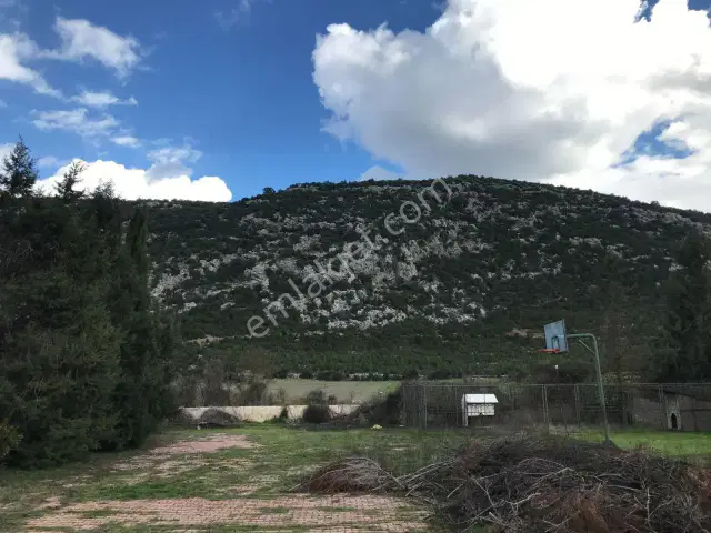 Bayatbademleri'nde Site İçi Havuzlu Güvenlikli Satılık Villa — görsel 24