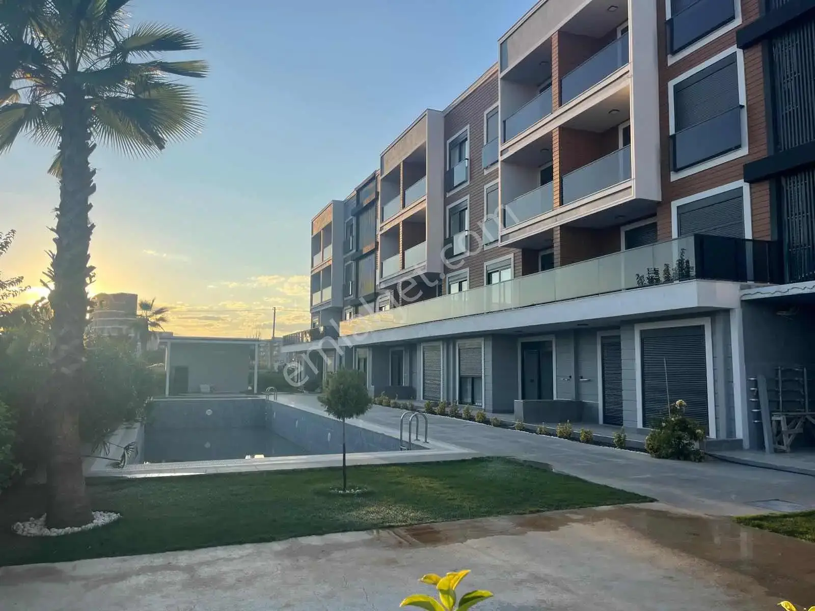 Ermenek Sınırında Satılık 1+1 Eşyalı Arakat Daire — görsel 2