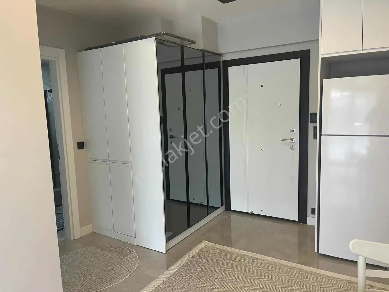 Ermenek Sınırında Satılık 1+1 Eşyalı Arakat Daire — görsel 4