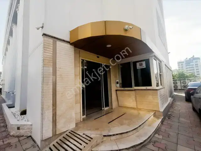 Grand Duke İş Merkezinde Şık Ofis Katı — görsel 5