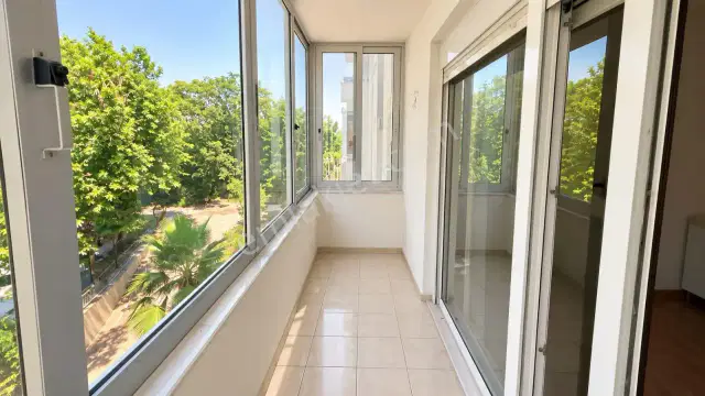 Ana Caddede Teraslı Tam Donanımlı 300 M² 11 Odalı Ofis Katı — görsel 15