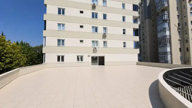 Ana Caddede Teraslı Tam Donanımlı 300 M² 11 Odalı Ofis Katı — görsel 27