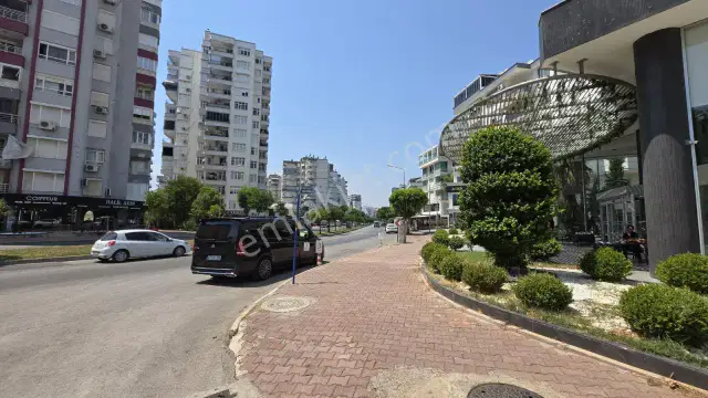 Ana Caddede Teraslı Tam Donanımlı 300 M² 11 Odalı Ofis Katı — görsel 31