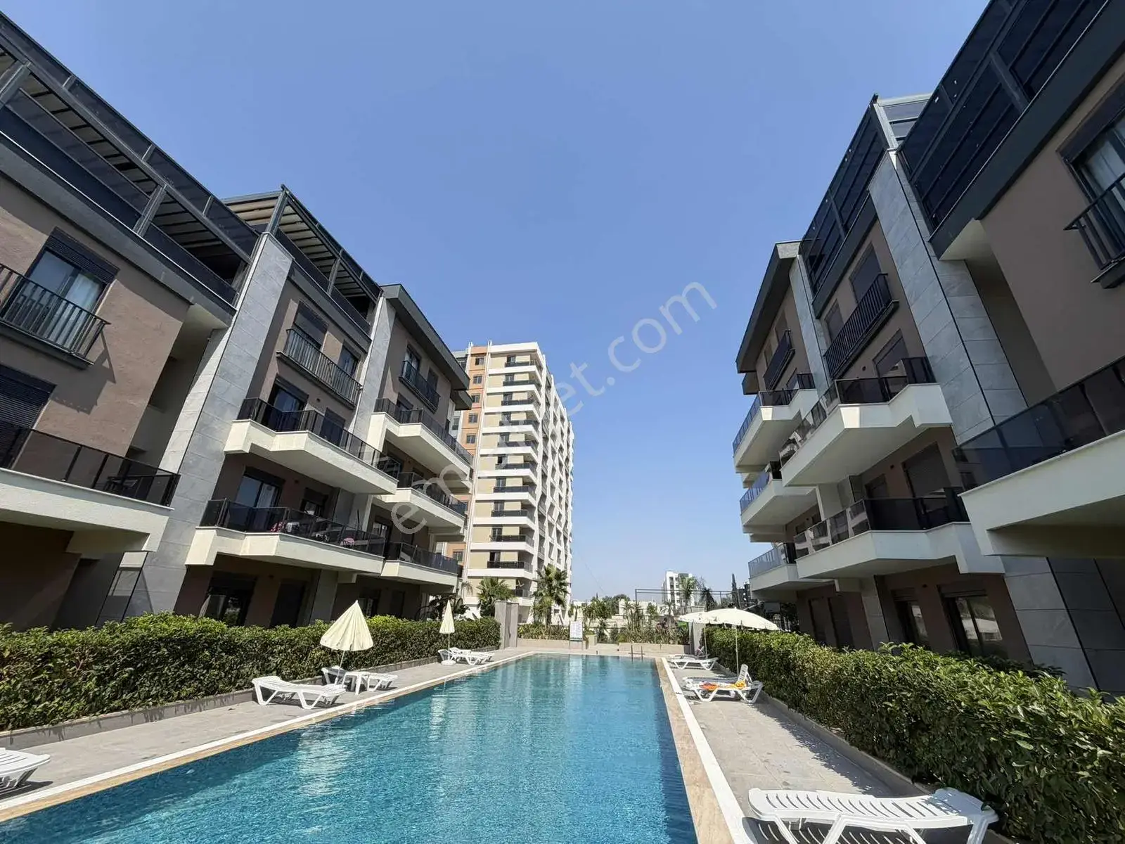 Full Özellıklı Lüks Sıtede Eşyalı Teraslı 1 + 1 Satılık Daıre — görsel 2