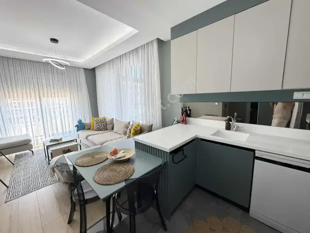Full Özellıklı Lüks Sıtede Eşyalı Teraslı 1 + 1 Satılık Daıre — görsel 12