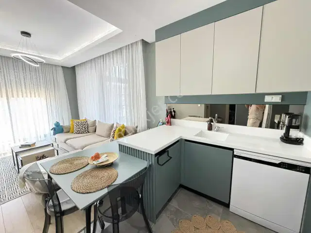 Full Özellıklı Lüks Sıtede Eşyalı Teraslı 1 + 1 Satılık Daıre — görsel 13