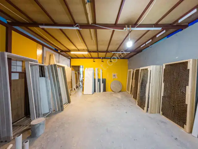 Yenigöl'de 950 M2 Devren Kiralık Mobilya Fabrikası — görsel 10