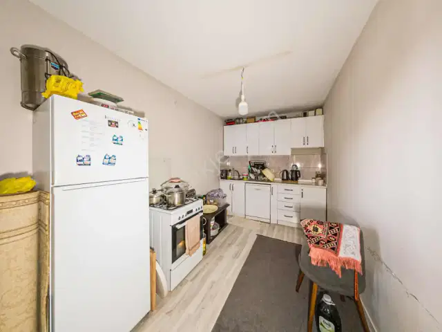 Yenigöl'de 950 M2 Devren Kiralık Mobilya Fabrikası — görsel 21