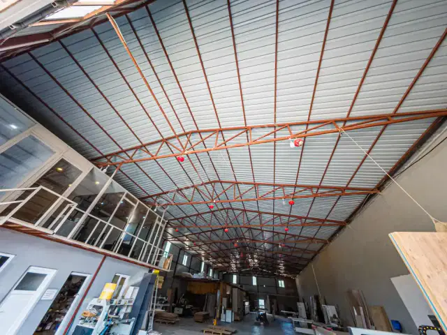 Yenigöl'de 950 M2 Devren Kiralık Mobilya Fabrikası — görsel 29