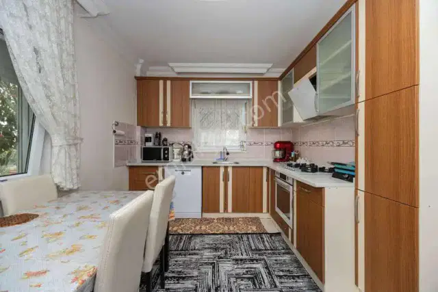 Aydoğmuş'ta 220 M2 4+1 Satılık Tripleks Villa — görsel 7