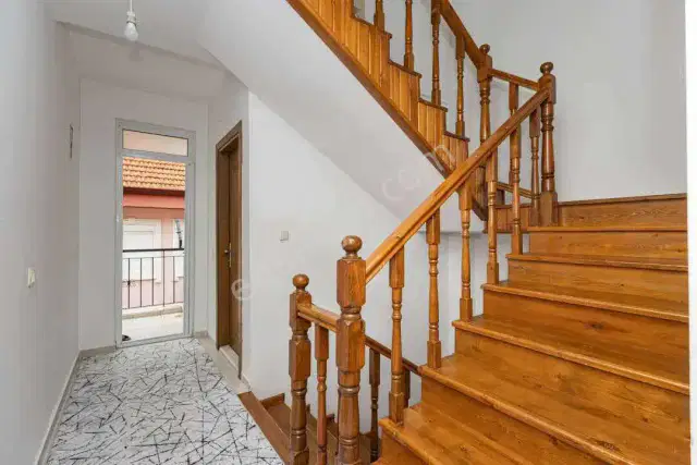 Aydoğmuş'ta 220 M2 4+1 Satılık Tripleks Villa — görsel 18