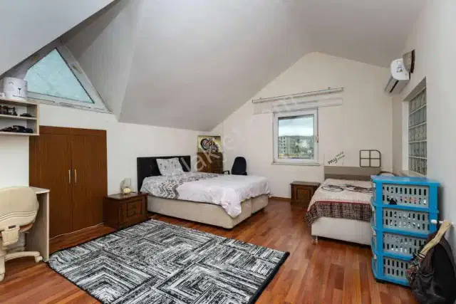 Aydoğmuş'ta 220 M2 4+1 Satılık Tripleks Villa — görsel 20
