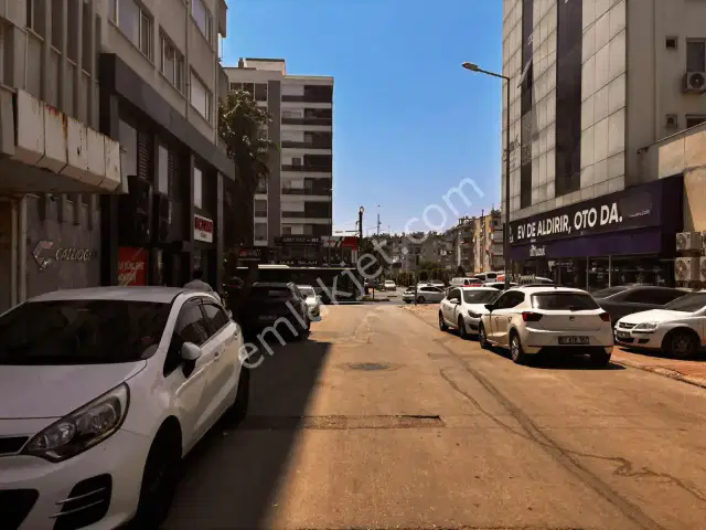 Çallı Merkezi Konumda Kiralık Dükkan — görsel 3