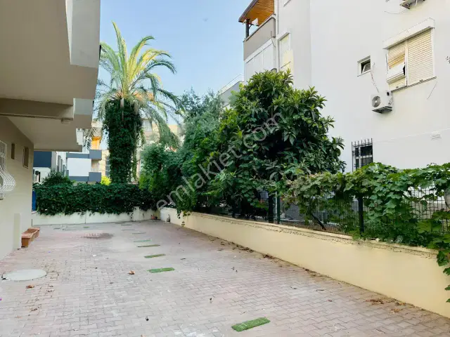 Güzeloba Merkezde 1+1 Satılık Dubleks Daire — görsel 2