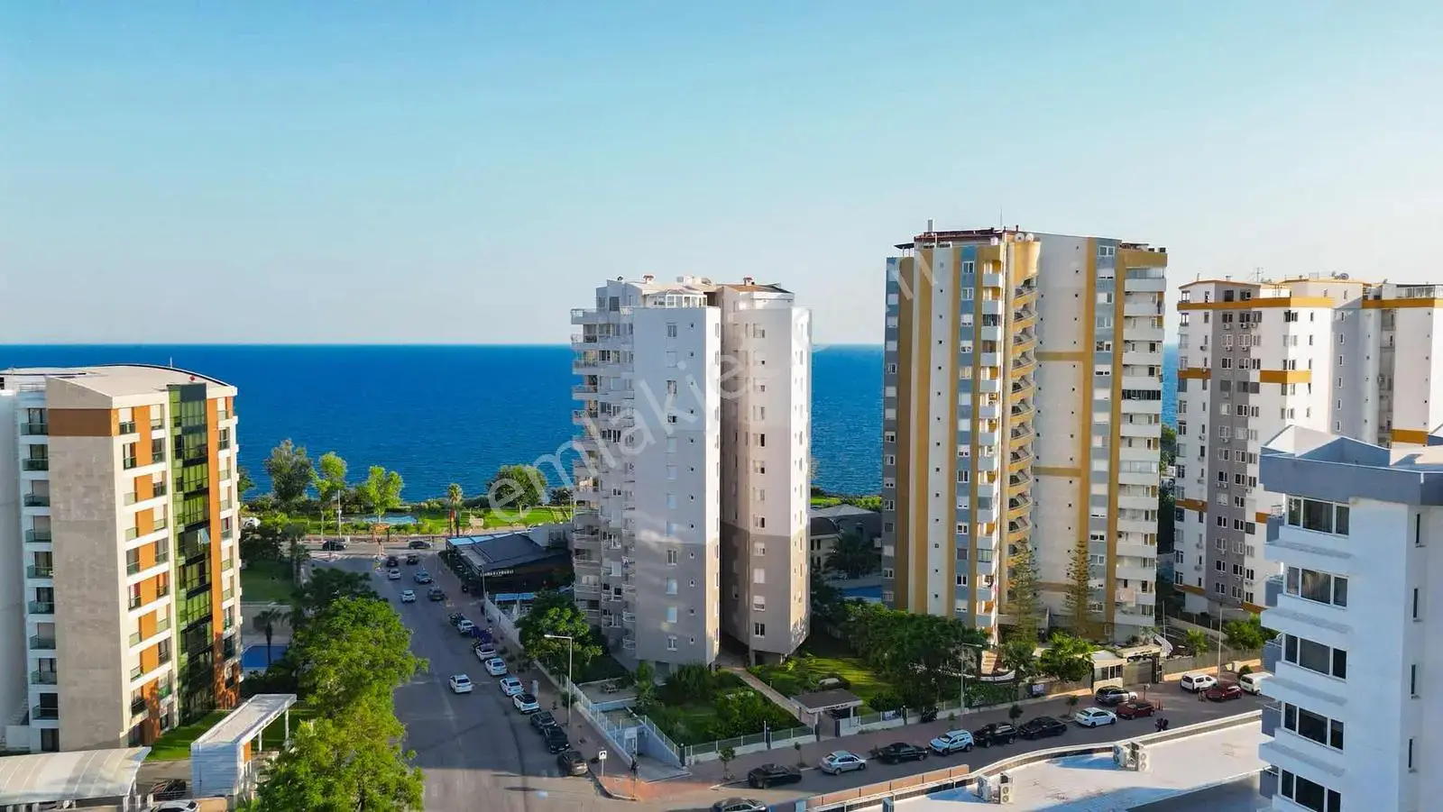 Eski Lara'da Full Deniz Manzaralı 4+1 Daire