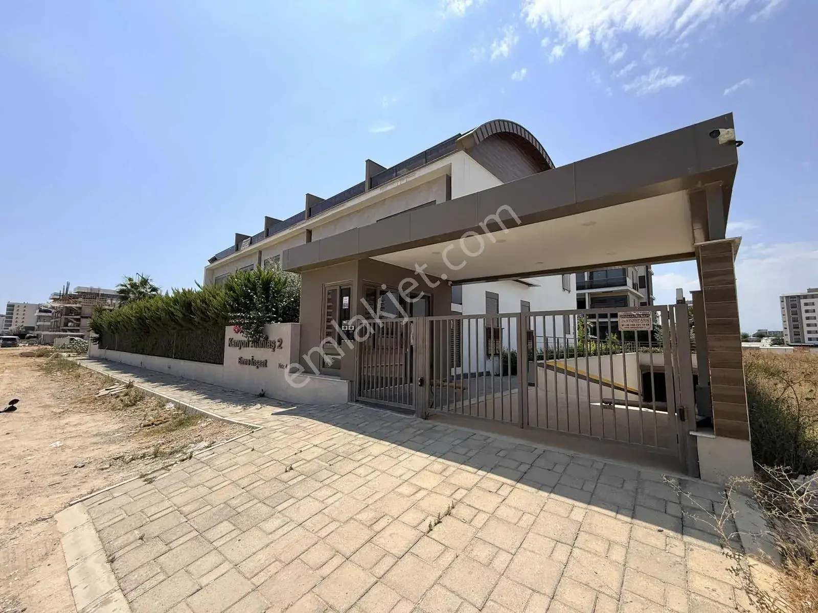 Antalya Altıntaşta, Havalimanına Yakın, Geniş Köşe 1+1 Daire