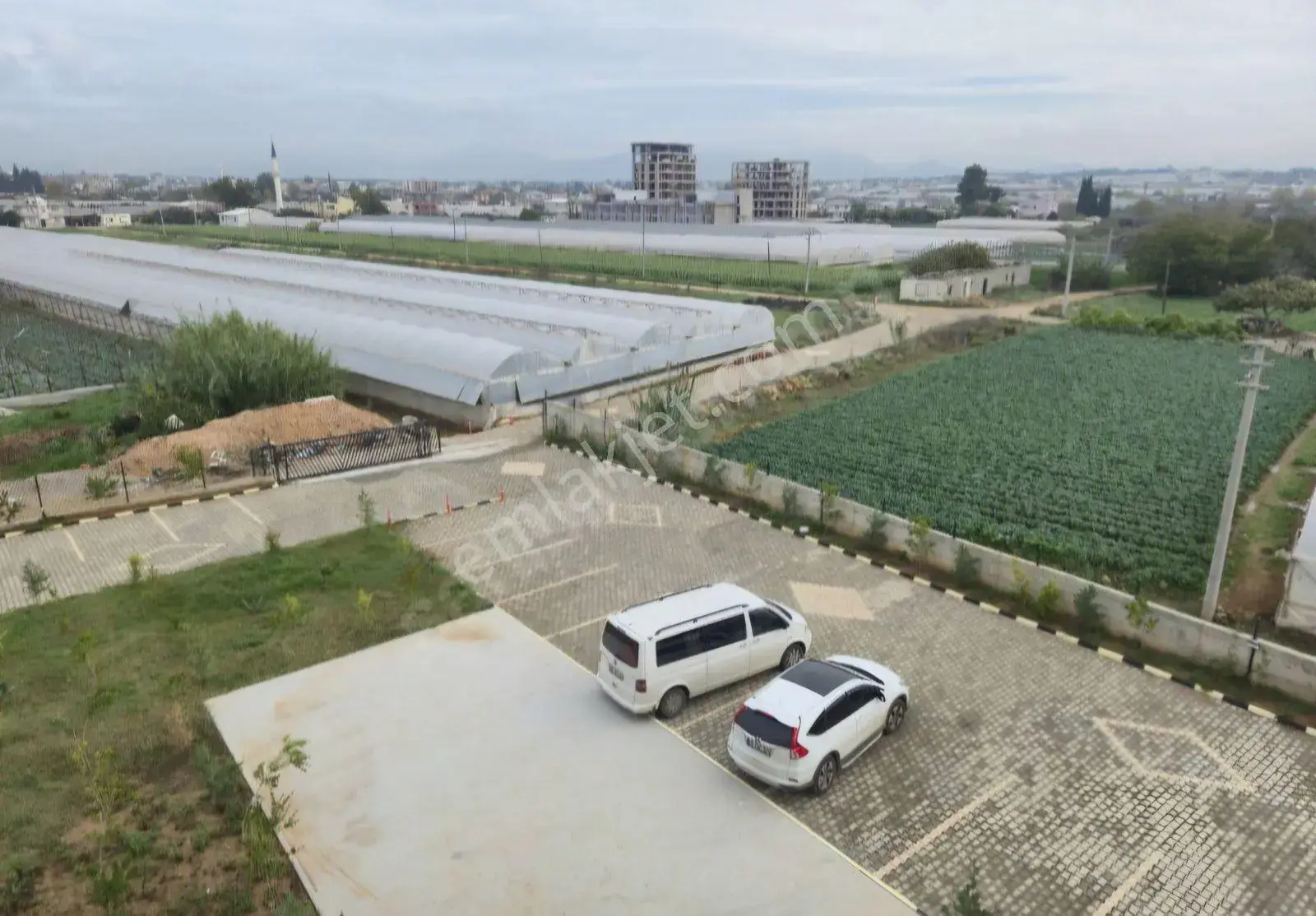 Havaalanına En Yakın Lokasyonda Oturuma Hazır 1+1 — görsel 2