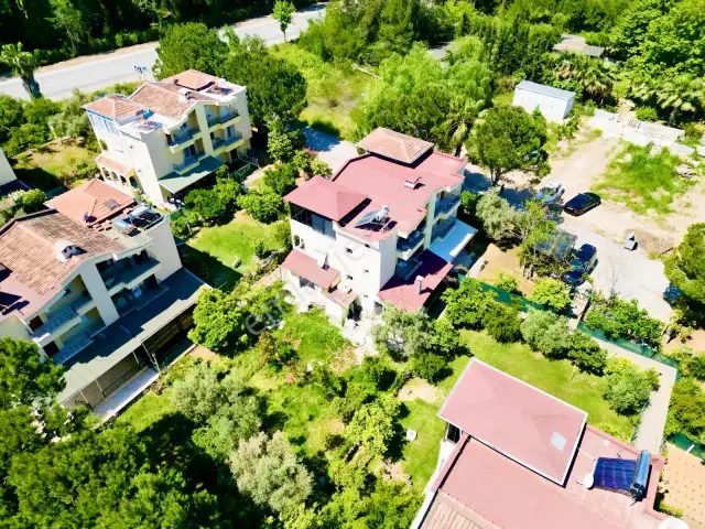 Belek De Site İçerisinde Modern 4+1 Kiralık Villa