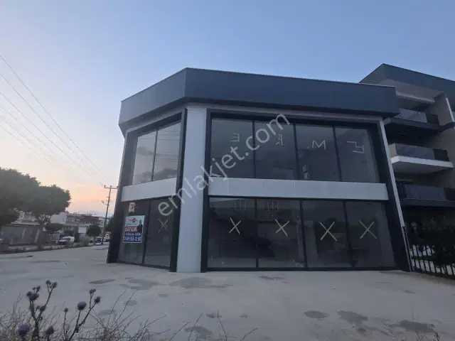 Güzelyurt Merkezinde Cadde Üzerinde Depolu Dükkan — görsel 8