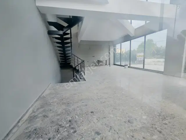 Güzelyurt Merkezinde Cadde Üzerinde Depolu Dükkan — görsel 14