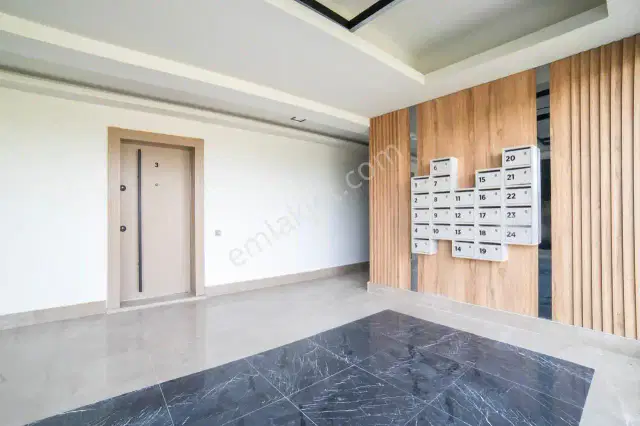 Altıntaşta Sitede Kapalı Otoparklı Katta 1+1 Kiralık Lüks Daire — görsel 13