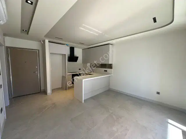 Altıntaşta Sitede Kapalı Otoparklı Katta 1+1 Kiralık Lüks Daire — görsel 14
