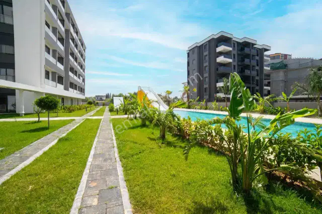 Altıntaşta Sitede Kapalı Otoparklı Katta 1+1 Kiralık Lüks Daire — görsel 21
