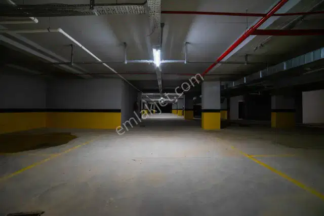 Altıntaşta Sitede Kapalı Otoparklı Katta 1+1 Kiralık Lüks Daire — görsel 25