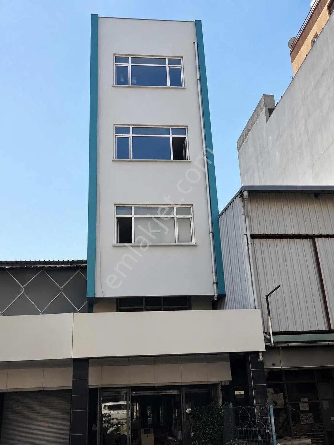 Eski Sanayi'de 8 Katlı Komple Bina — görsel 2