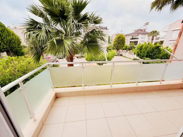 Güzeloba'da Site İçi Ayrı Mutfaklı Kiralık Daire — görsel 4