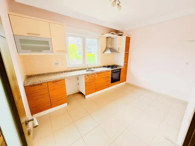 Güzeloba'da Site İçi Ayrı Mutfaklı Kiralık Daire — görsel 5