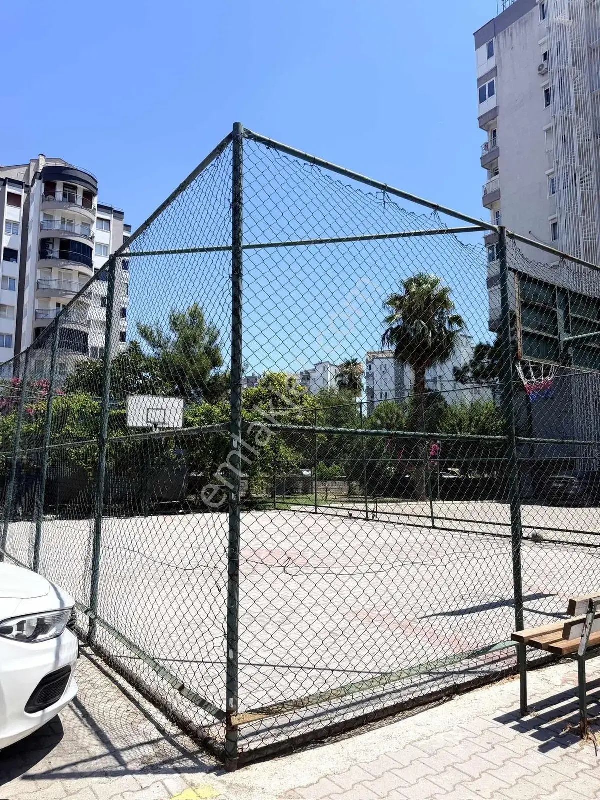 Antalya / Lara / Çağlayanda/geniş/yapımlı — görsel 3