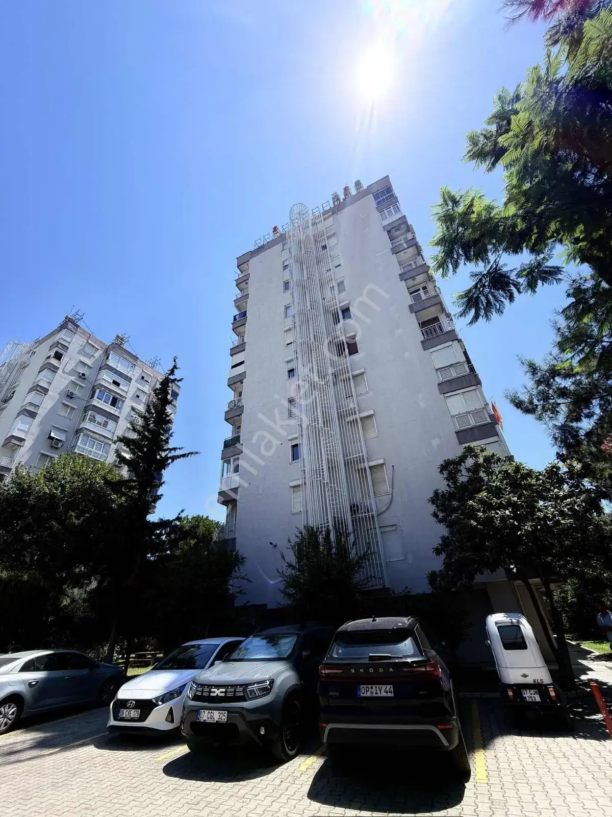Antalya / Lara / Çağlayanda/geniş/yapımlı — görsel 12